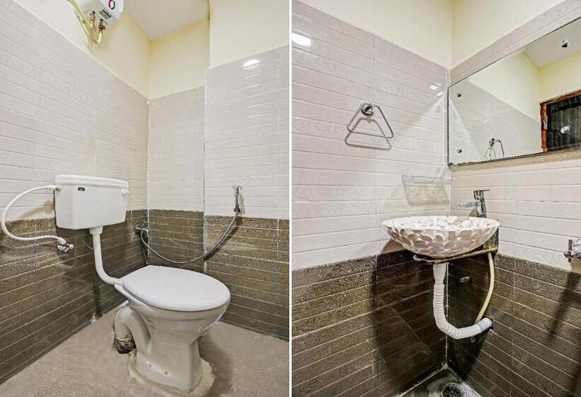 Quarto Estandar, O Adhin Residency