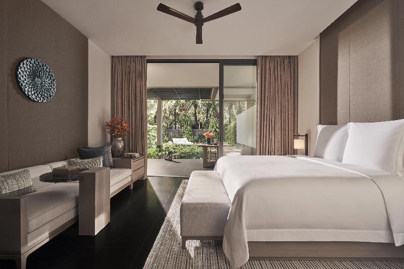 מיטת קינג בסוויטה, Regent Phu Quoc