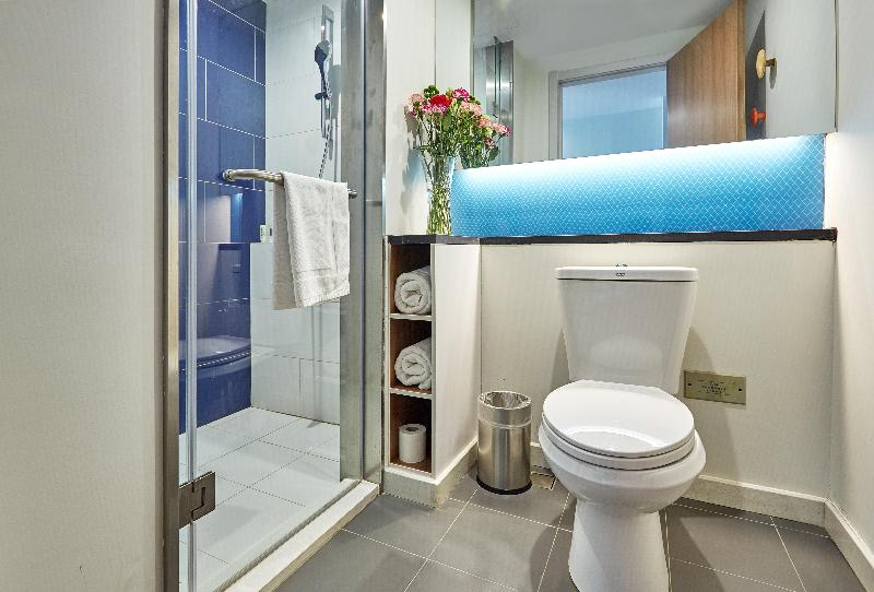 מיטת קינג בסוויטה, Regent Phu Quoc