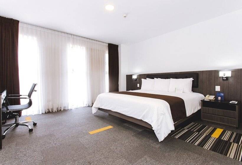 高级大房间, Costa Del Sol Wyndham Lima Airport