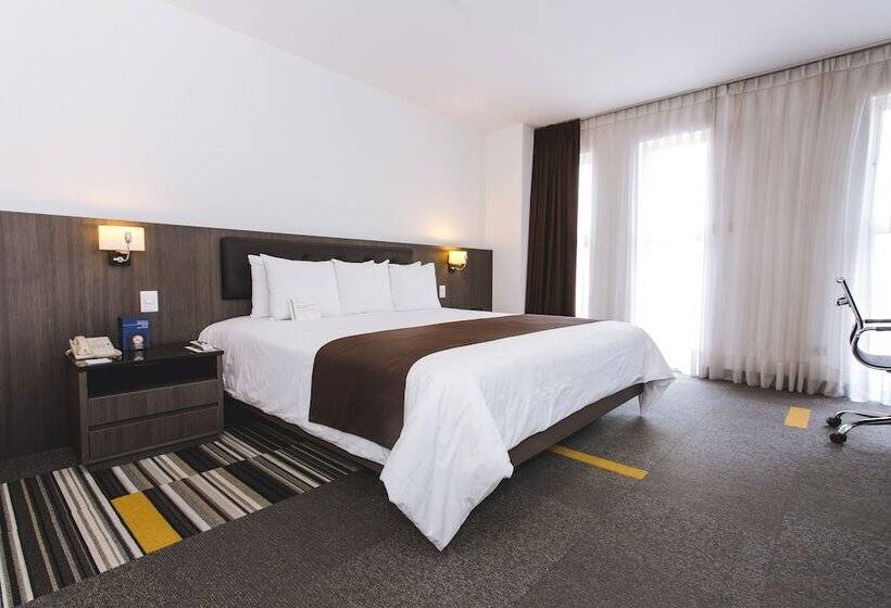 套房, Costa Del Sol Wyndham Lima Airport
