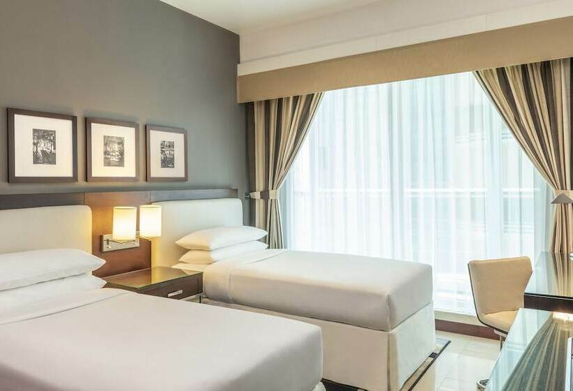 Номер Классика Кровать Кинг, Four Points By Sheraton Sheikh Zayed Road