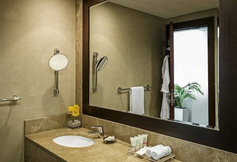 Люкс 2 Спальни, Four Points By Sheraton Sheikh Zayed Road