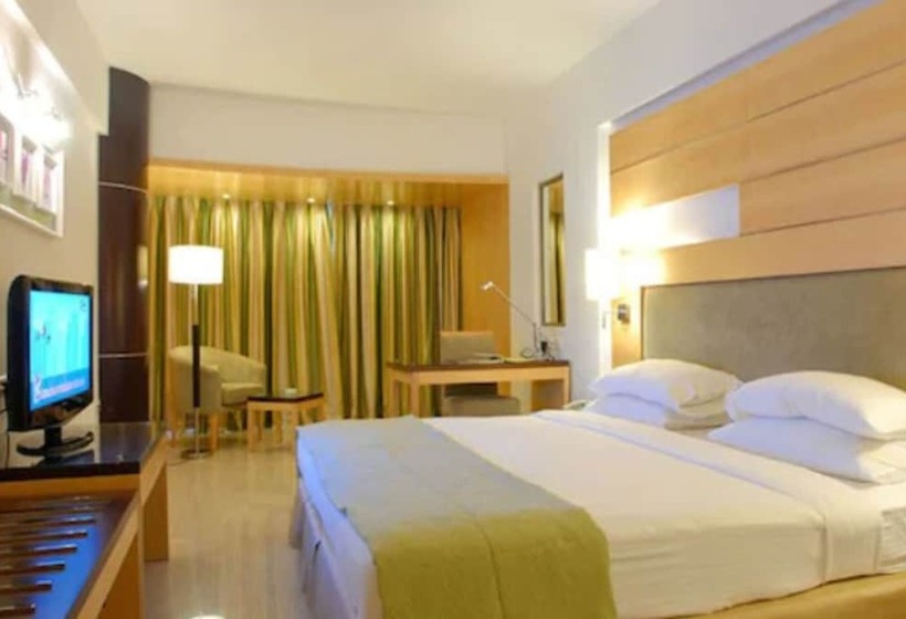 Номер Deluxe, Peninsula Grand