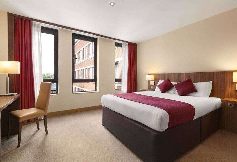 اتاق خانوادگی, Ramada By Wyndham Hounslow  Heathrow East