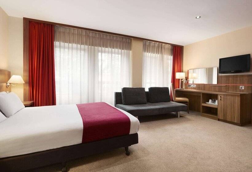 اتاق استاندارد برای معلولان, Ramada By Wyndham Hounslow  Heathrow East