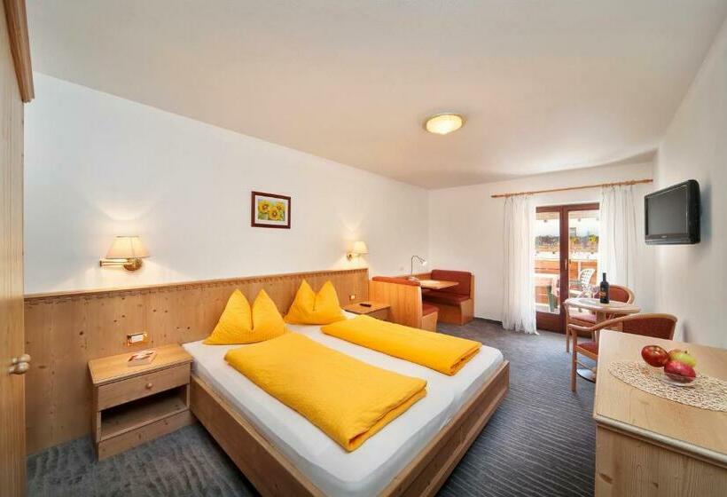 اتاق استاندارد با بالکن, Alpshotel Bergland