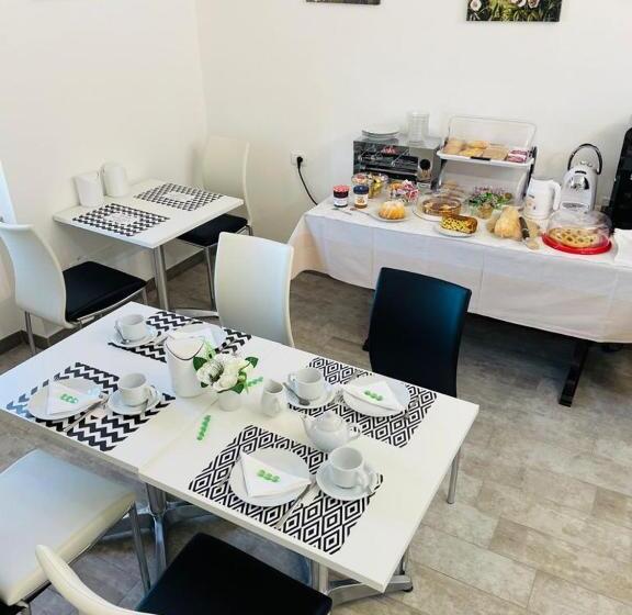 家庭间, B&b With Pool La Montaldina Piemonte
