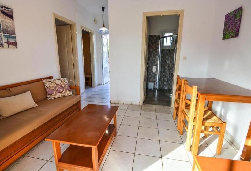 Апартаменты 2 Спальни, Epavlis Apartments