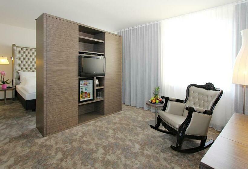 Полулюкс, Arcotel John F Berlin
