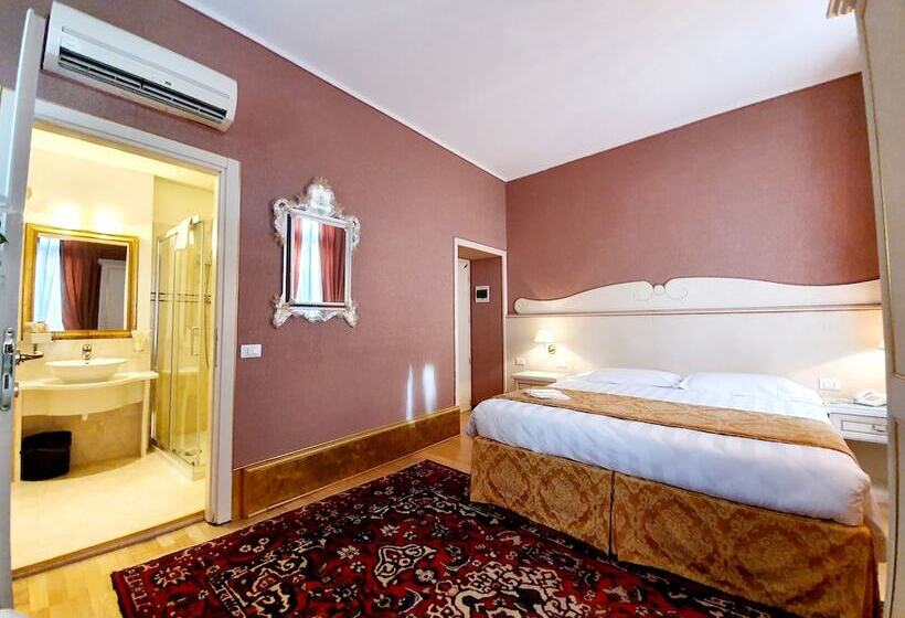 اتاق کلاسیک, Corte Dei Greci