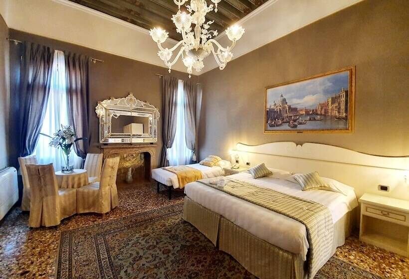 سوییت جونیور, Corte Dei Greci