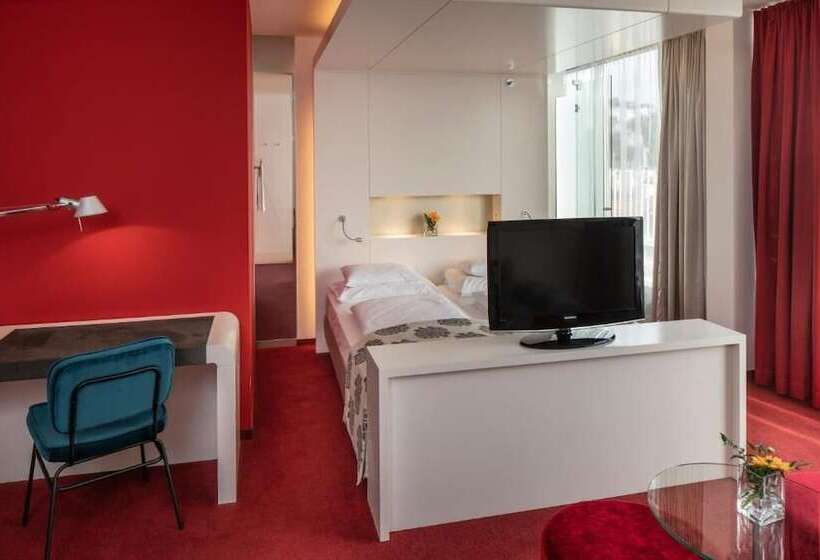 سوییت جونیور, Falkensteiner Hotel Bratislava