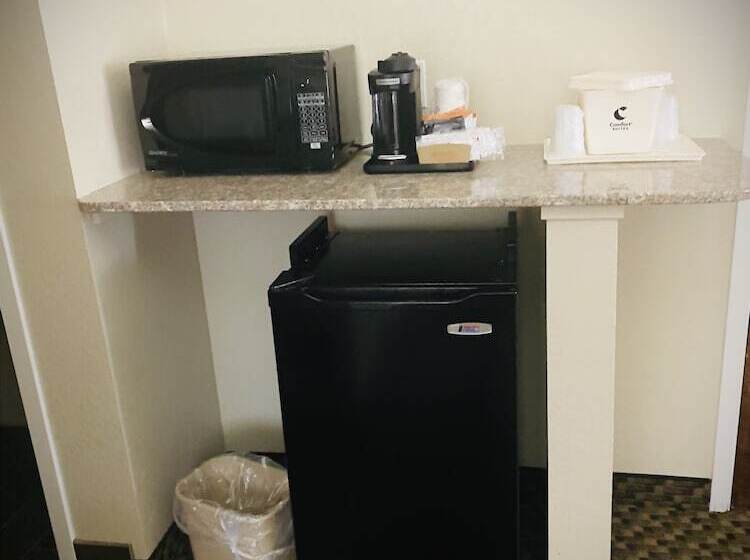 Люкс, Comfort Suites Jefferson City