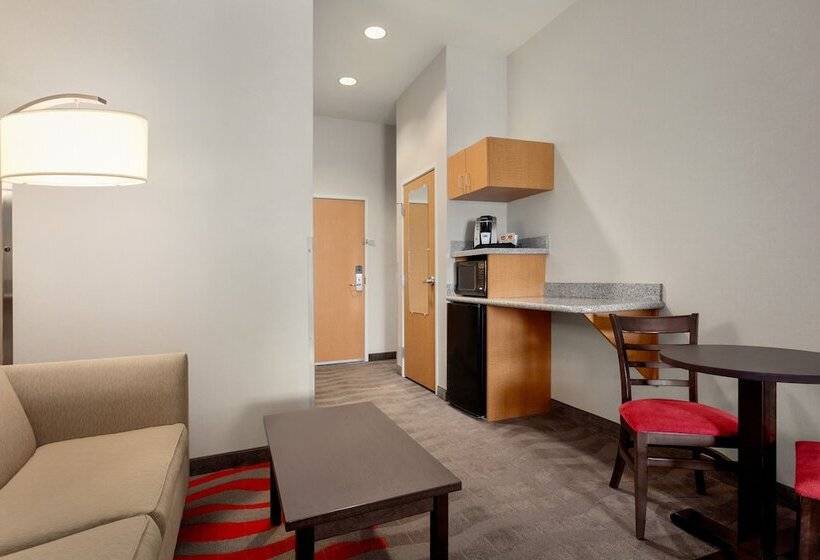 Люкс, Comfort Suites Boise West Meridian