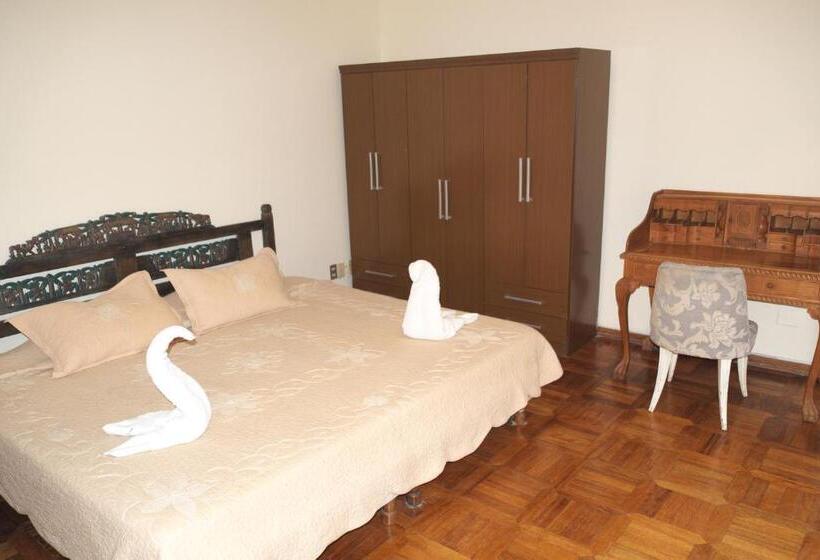 Люкс Deluxe Кровать Кинг, Inkawasi Miraflores Hostel