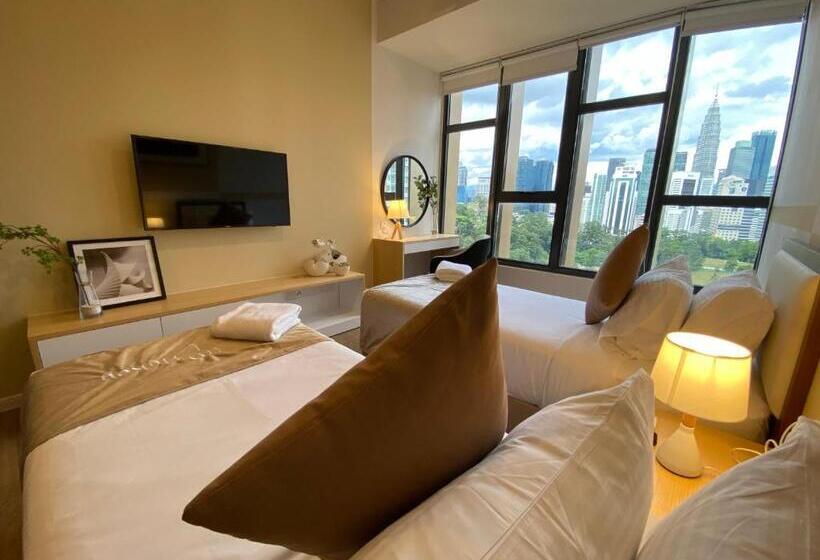 استودیوی استاندارد, Ceylonz Suites By Mykey Global