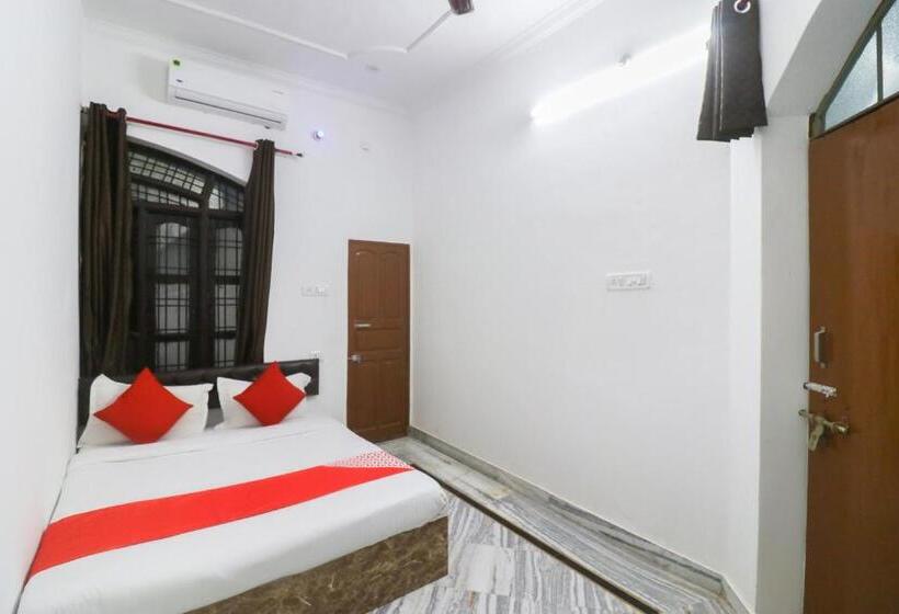 三人经典房间, Flagship Xpress Stays Near Munshi Pulia Metro Station