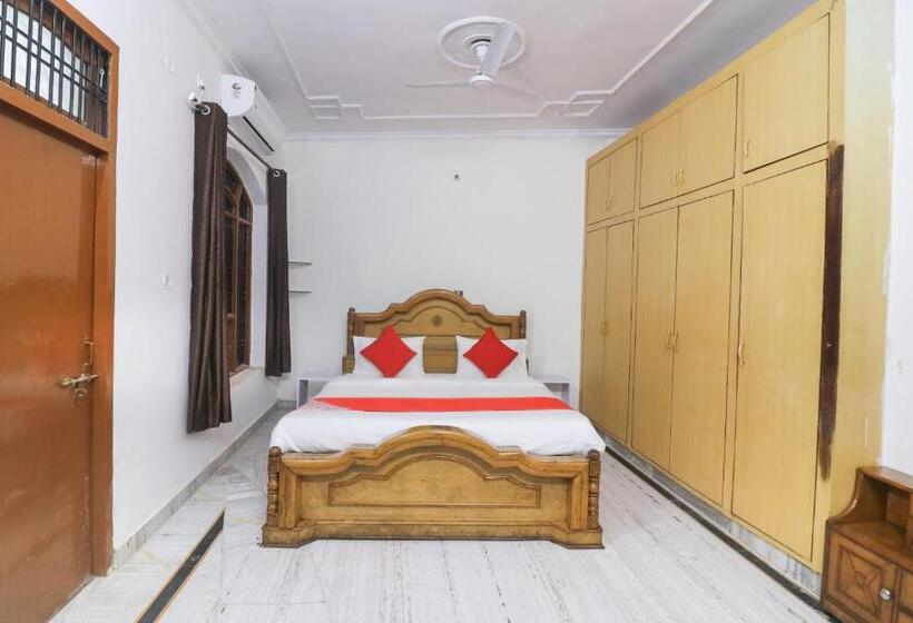 三人经典房间, Flagship Xpress Stays Near Munshi Pulia Metro Station