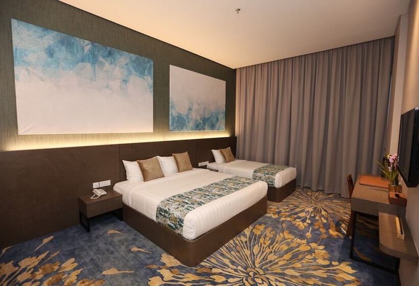 Трехместный Номер Deluxe, D Elegance Grand Bandar Seri Alam