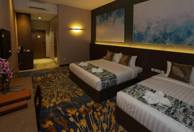 Трехместный Номер Deluxe, D Elegance Grand Bandar Seri Alam