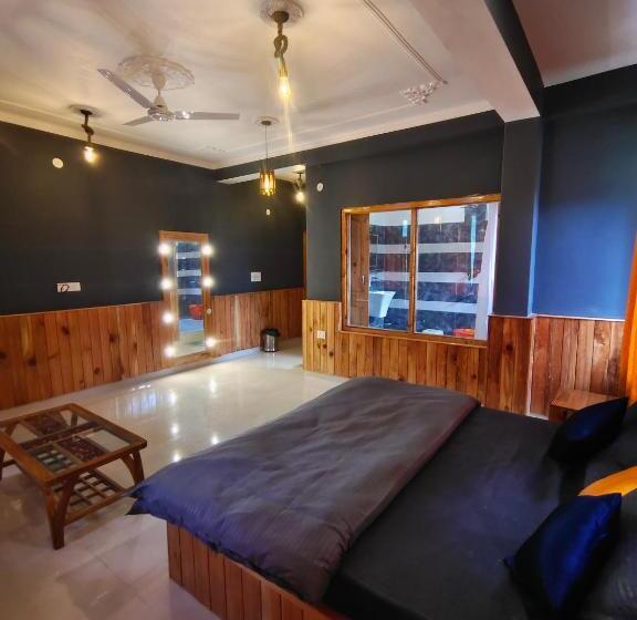 バルコニー付きデラックスルーム, Perkup Hostel