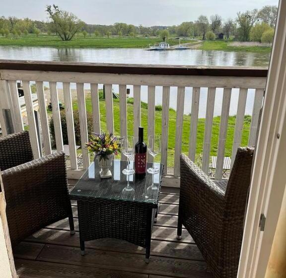 스탠다드 발코니 룸 바다 전망, Elbterrasse Wörlitz