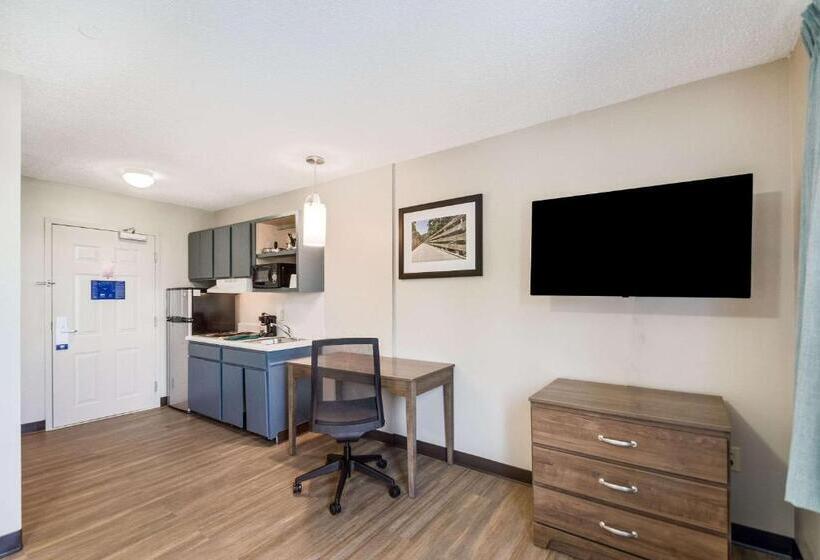 스탠다드 룸, Suburban Studios Sterling  Washington Dulles