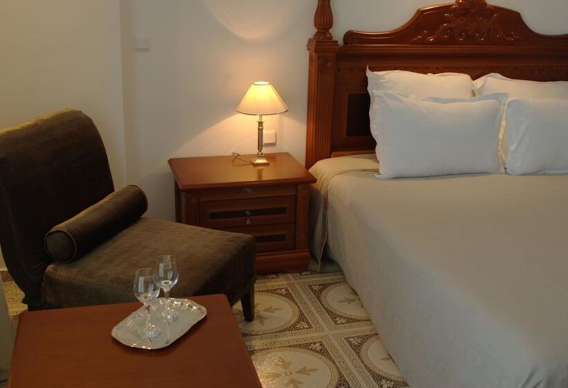 Апартаменты 1 Спальня, The Cliff Beach & Spa
