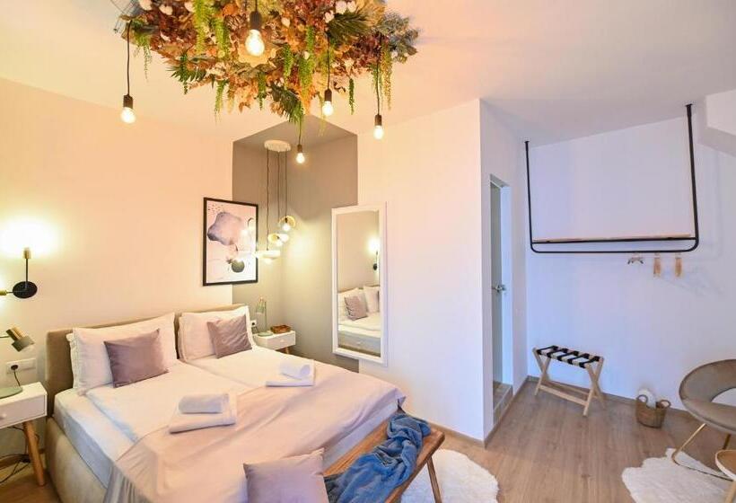 اتاق لوکس, Althof Apartments