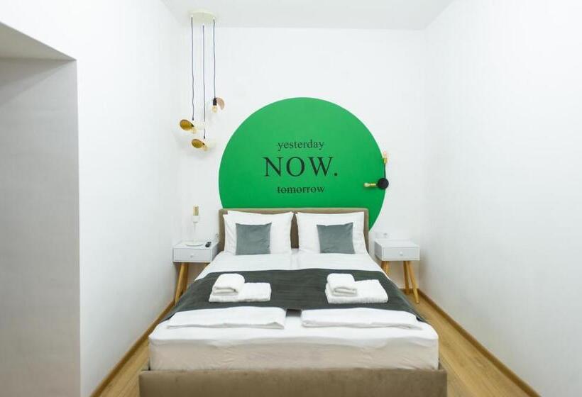 اتاق سوپریور با تخت بزرگ, Althof Apartments