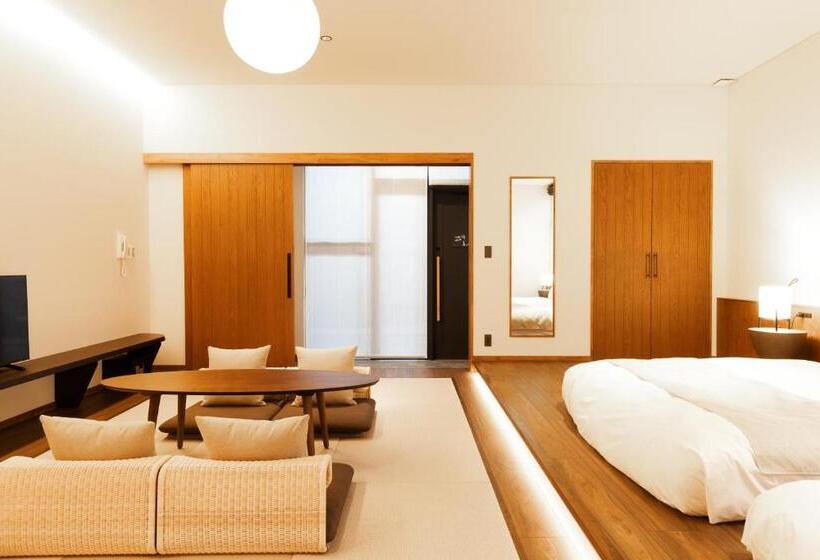 جناح ديلوكس, Karuizawa Cross