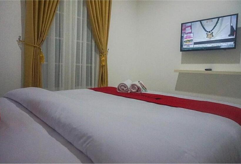 Номер Стандарт, Reddoorz Near Araya Family Club House