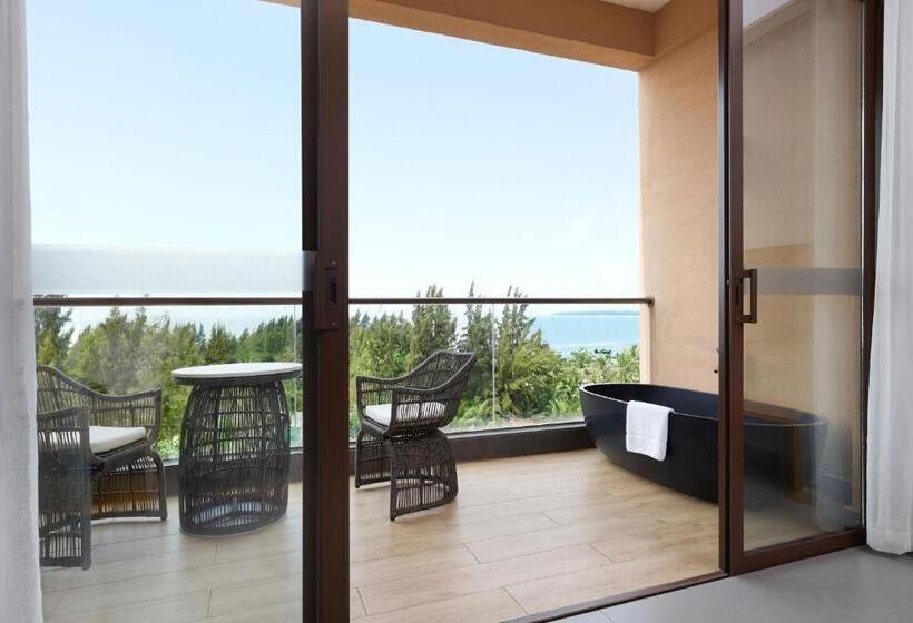 Номер Deluxe Кровать Кинг, Sheraton Maoming Romantic Beach Resort