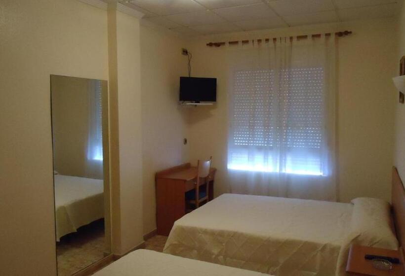 Номер Стандарт, Pension Los Cisnes