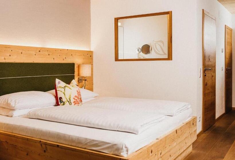 اتاق سوپریور با بالکن, Biohotel Rupertus