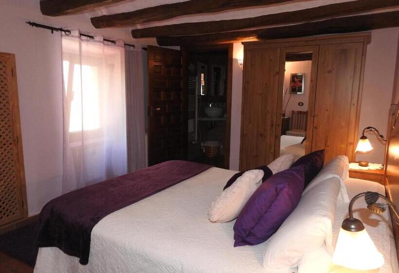 اتاق استاندارد, El Molí De Pontons Suites Con Jacuzzi Spa