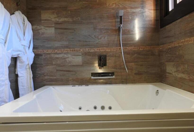 سوئیت 2 خوابه, El Molí De Pontons Suites Con Jacuzzi Spa