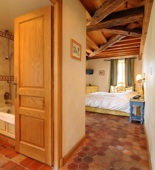 标准间, Hostellerie De La Tour D'auxois