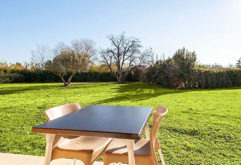 スイート, Residhotel Golf Grand Avignon