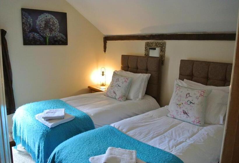 Номер Стандарт, The Horse & Jockey Inn