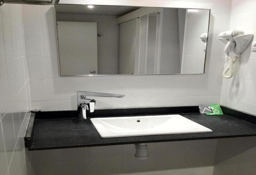 Номер Стандарт Трехместный, Campus Cerdanya
