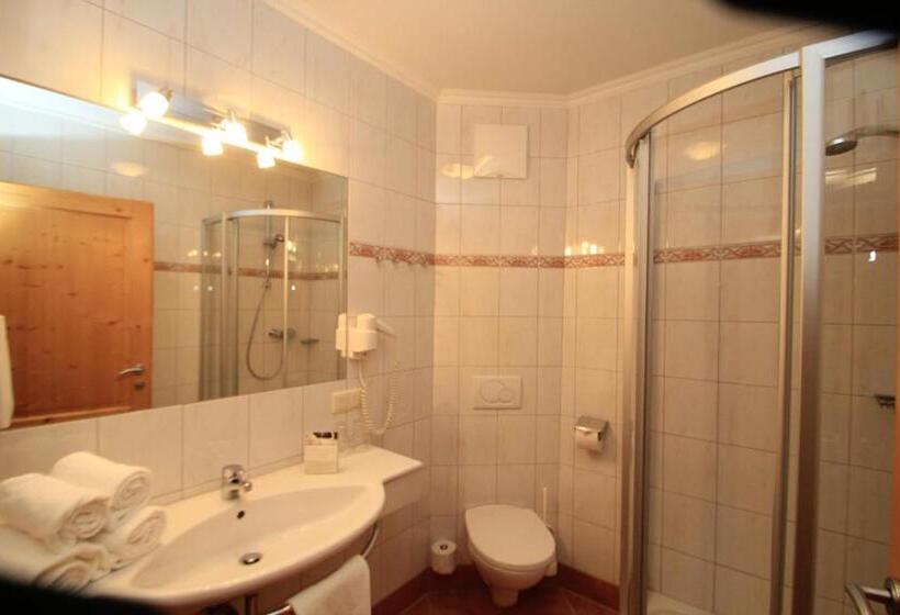 Семейный Номер, Wander  Und Familienhotel Erika