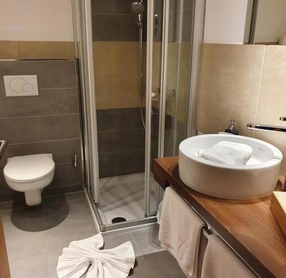 Трехместный Номер Deluxe, Boutique Hotel Alpenhof