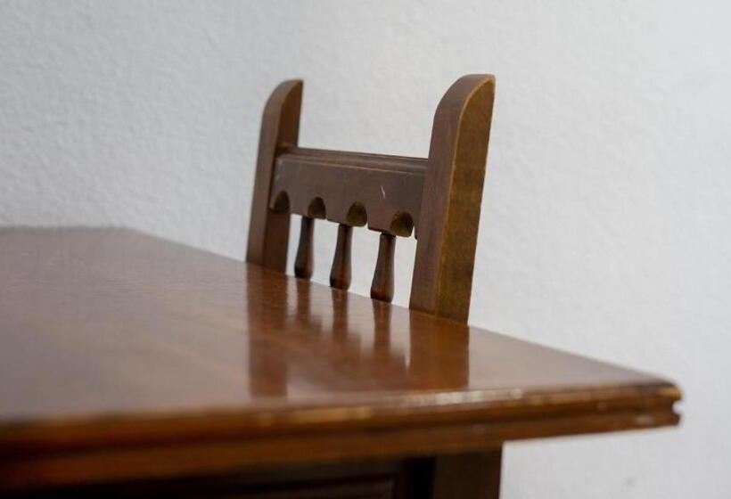 اتاق استاندارد یک نفره, Hostal Bocanegra