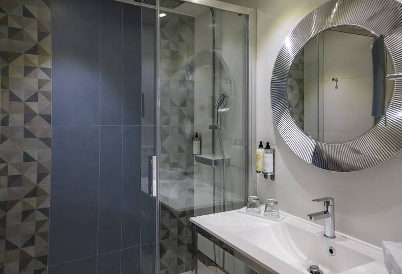 Полулюкс, Best Western Plus Ajaccio Amiraute