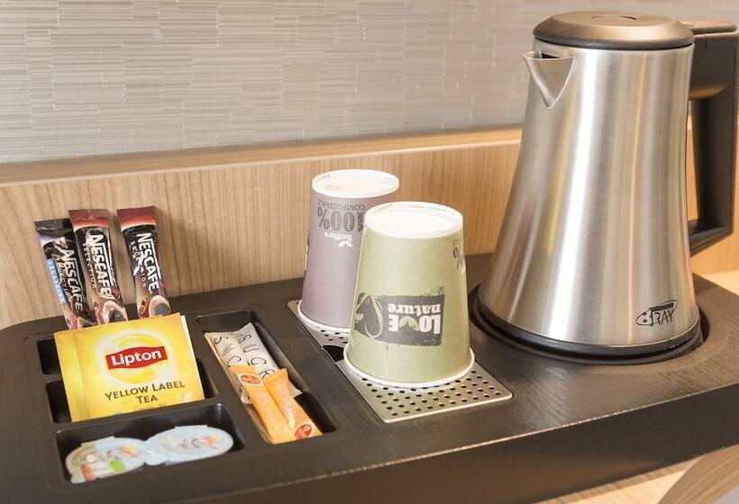 Полулюкс, Best Western Plus Ajaccio Amiraute
