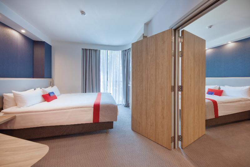 Люкс Повышенной Комфортности, Residhome Suites Paris Sénart