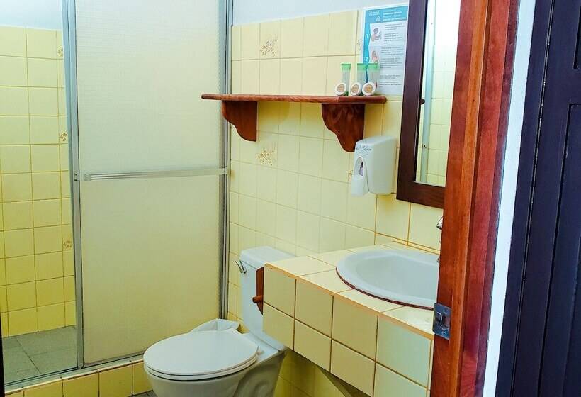 Quarto Estandar, San Bosco Inn
