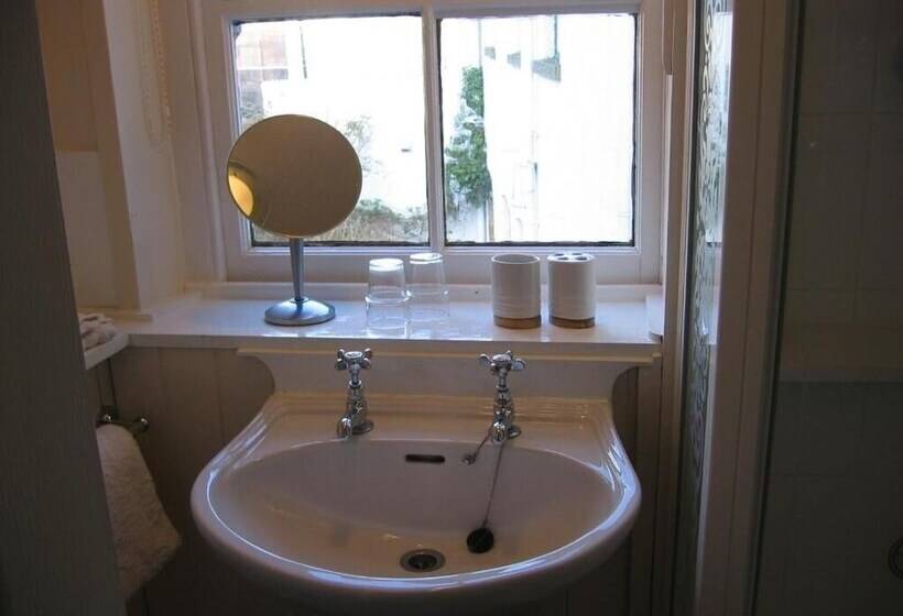 Номер Стандарт, The Horseshoe Guesthouse